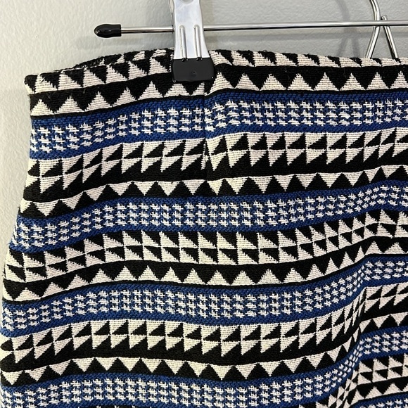 NWT BCBGeneration Aztec Print Mini Skirt - Picture 6 of 8